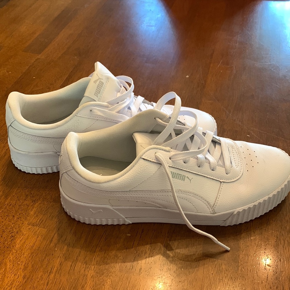 Puma women’s Carina sneakers